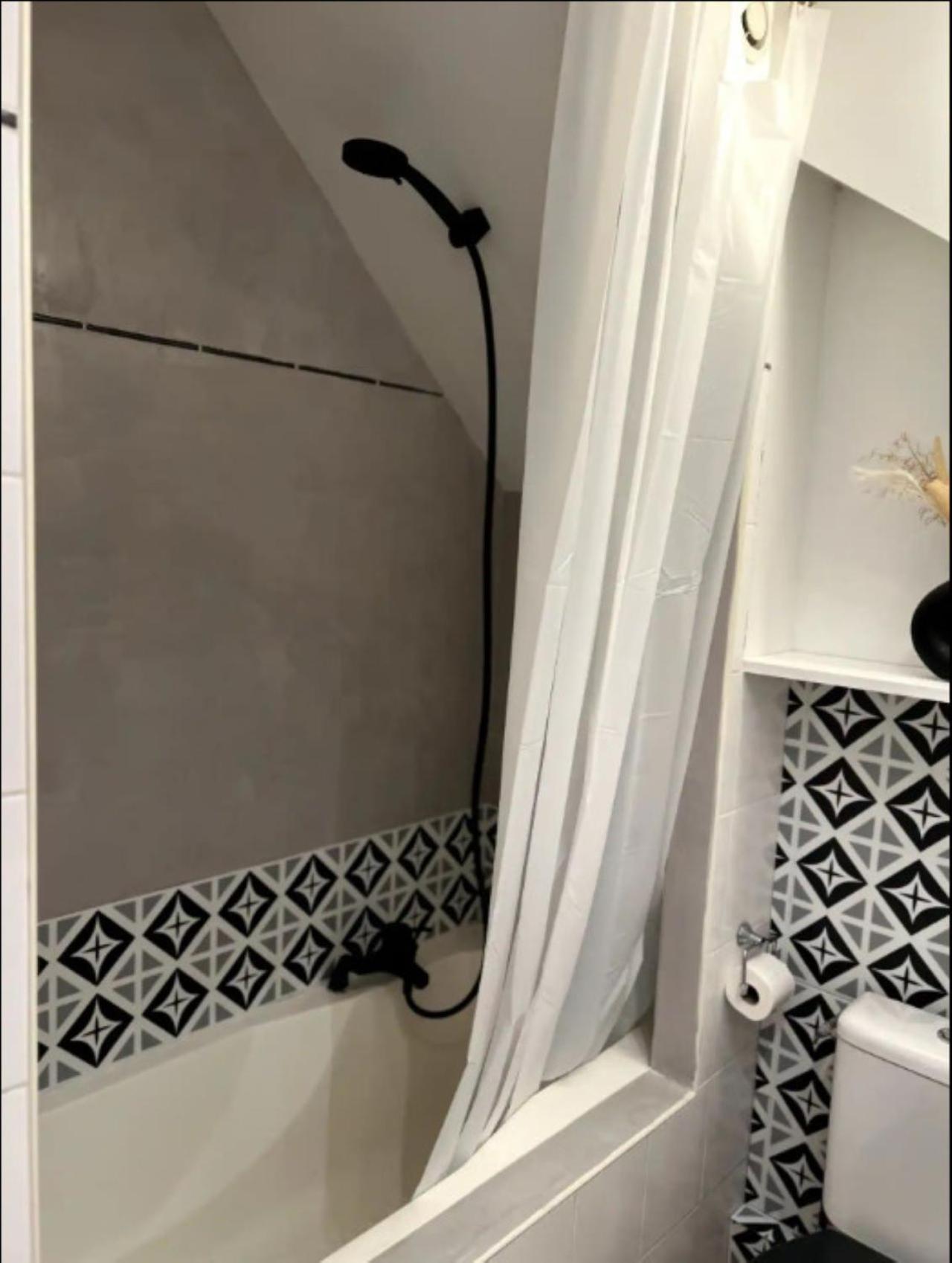 Coeur De Reims Logement Entier Apartment ภายนอก รูปภาพ